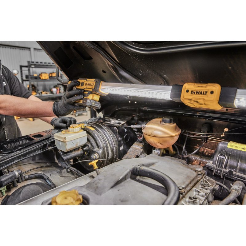 Akku-Automotive-Lampe DCL045-XJ (ohne Akku und Ladegerät)