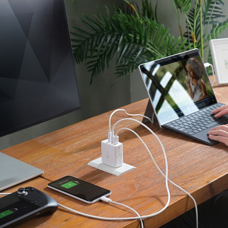 j5create 65W GaN USB-C 3-Port Traveler Charger with changeable AC plugs and USB-C cable