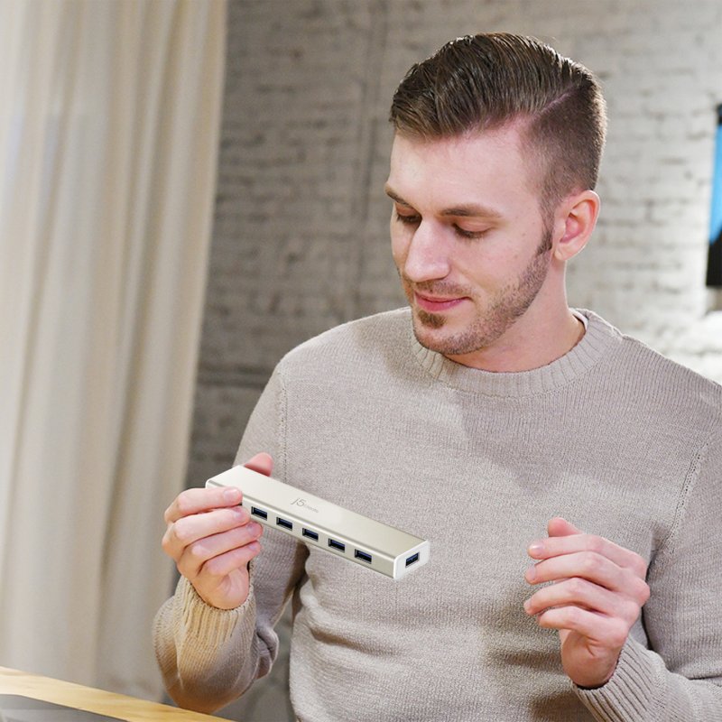 j5create JCH377 USB-C 7- Port Hub - EU/UK, Metallic Champagne