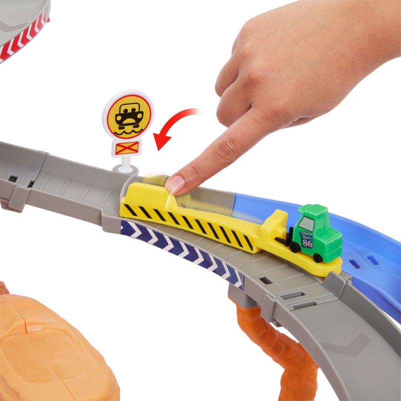 Disney Pixar Cars Cars – Coffret Piste de Course Rescue Road Course de Radiator Springs