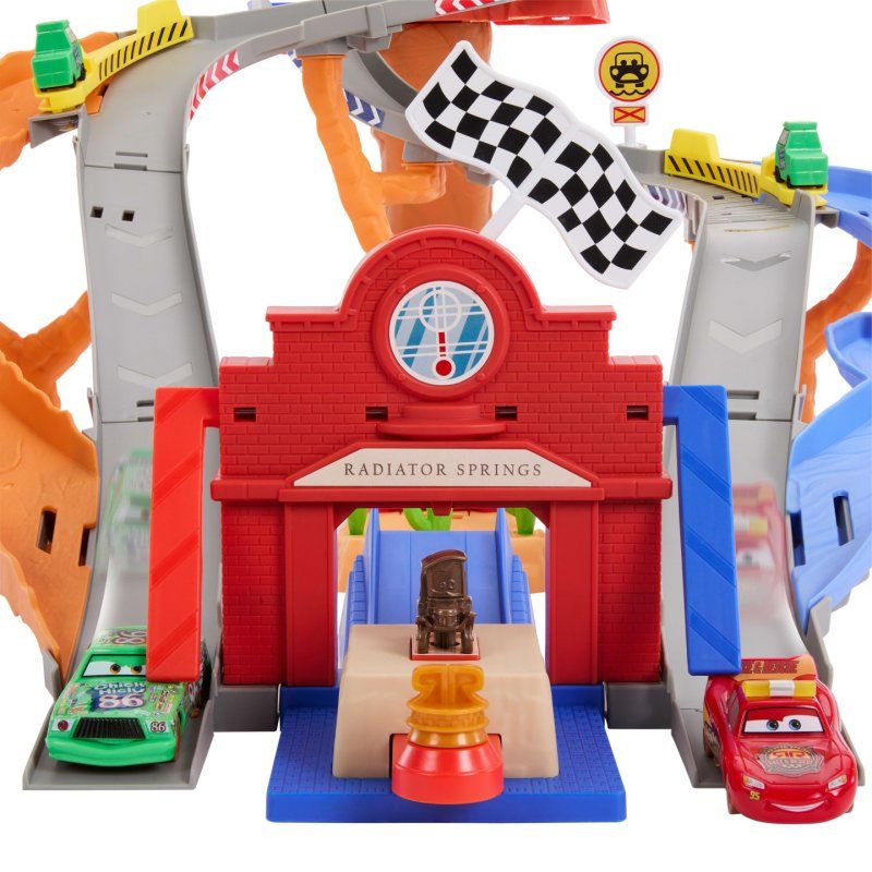 Disney Pixar Cars Disney and Pixar Cars Radiator Springs Race & Rescue Rescue Road Raceway Playset with 4 Toy Cars