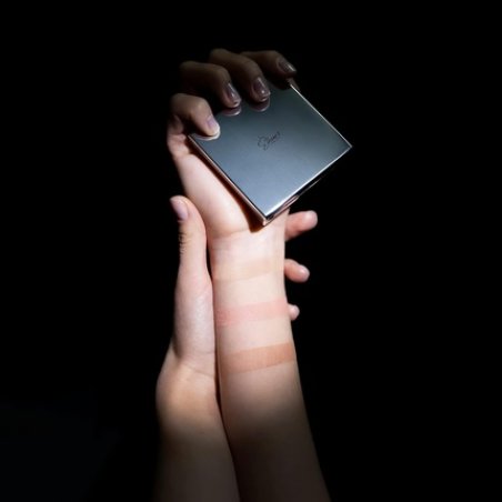 Elever Cosmetics Blushy Cheeks Blusher Healthy Blush Effect Easy to Apply Adapts to Skin 8g