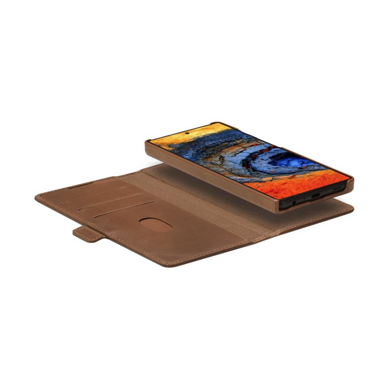 dbramante1928 Lynge mobile phone case 17.3 cm (6.8") Flip case Tan