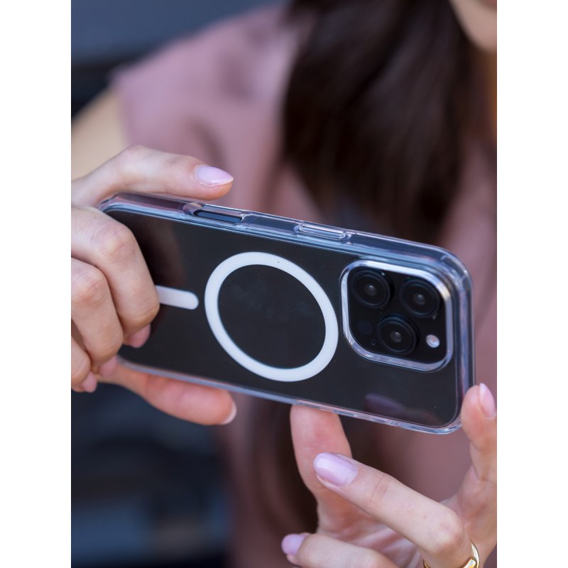 IcelandProMagSafe-iPhone16-Clear