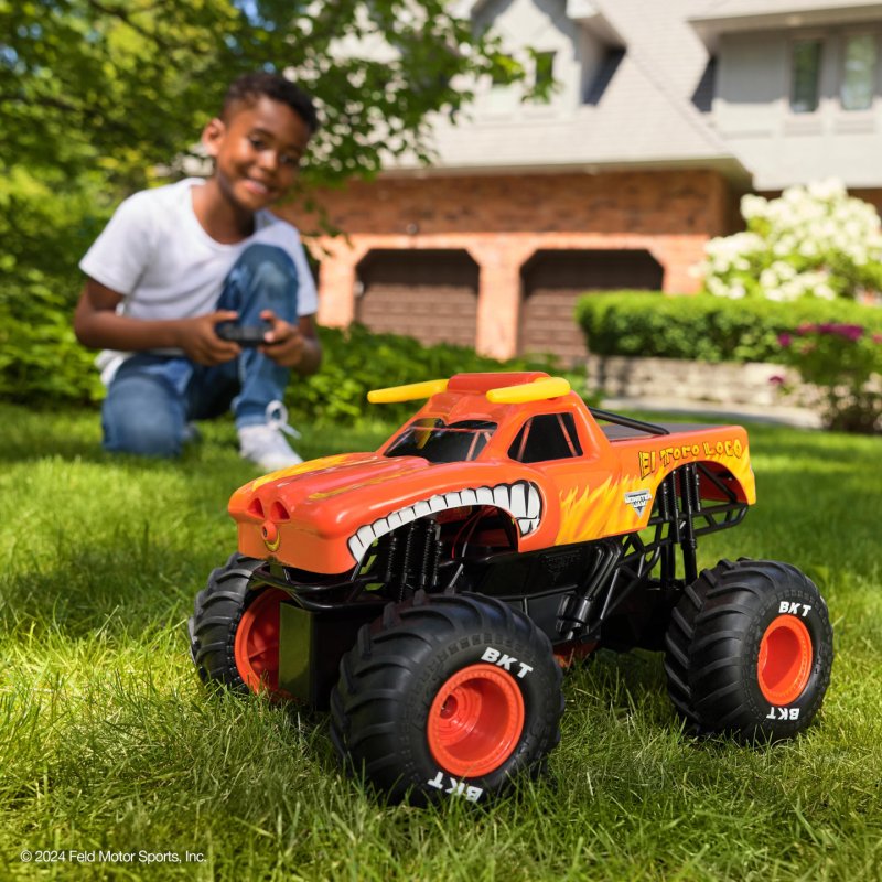 Monster Jam , El Toro Loco RC Monster Truck with Atomizer Smoke Effects, 1:15 Scale, Kids Toys for Boys and Girls Ages