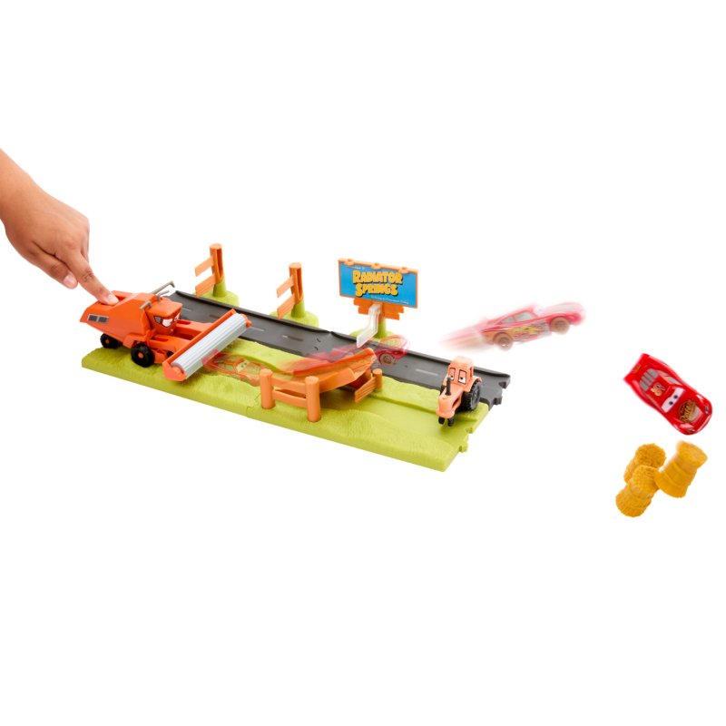 Disney Pixar Cars Disney and Pixar Cars Frank Escape & Stunt Race Playset with Lightning McQueen Toy Car