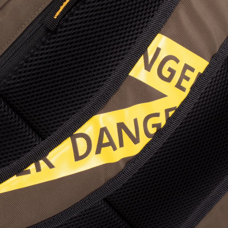 Rivacase Erebus 39.6 cm (15.6") Backpack Khaki, Yellow