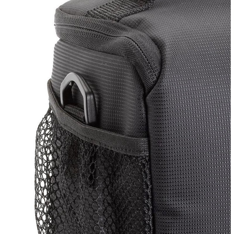 Riva Kameratasche Green Mantis 3Fächer grün/schwarz 7440