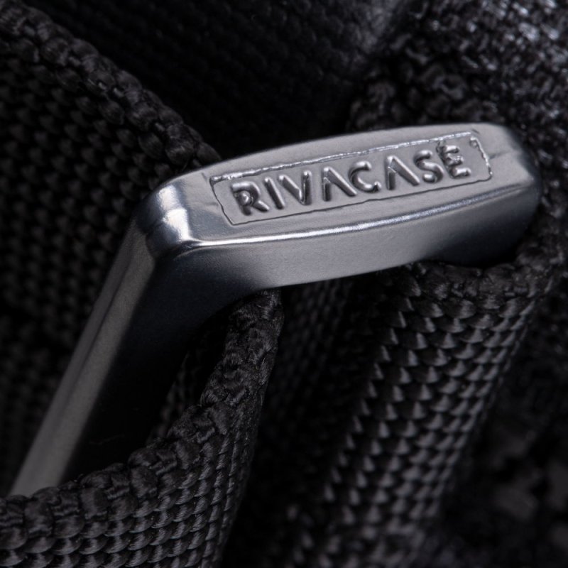 Rivacase 8811 27.9 cm (11") Messenger case Black