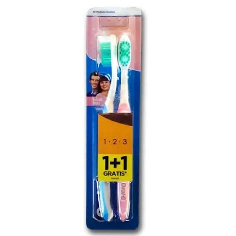 Oral-B Delicate White Medium Toothbrush Blue/White with 1 Extra Brush