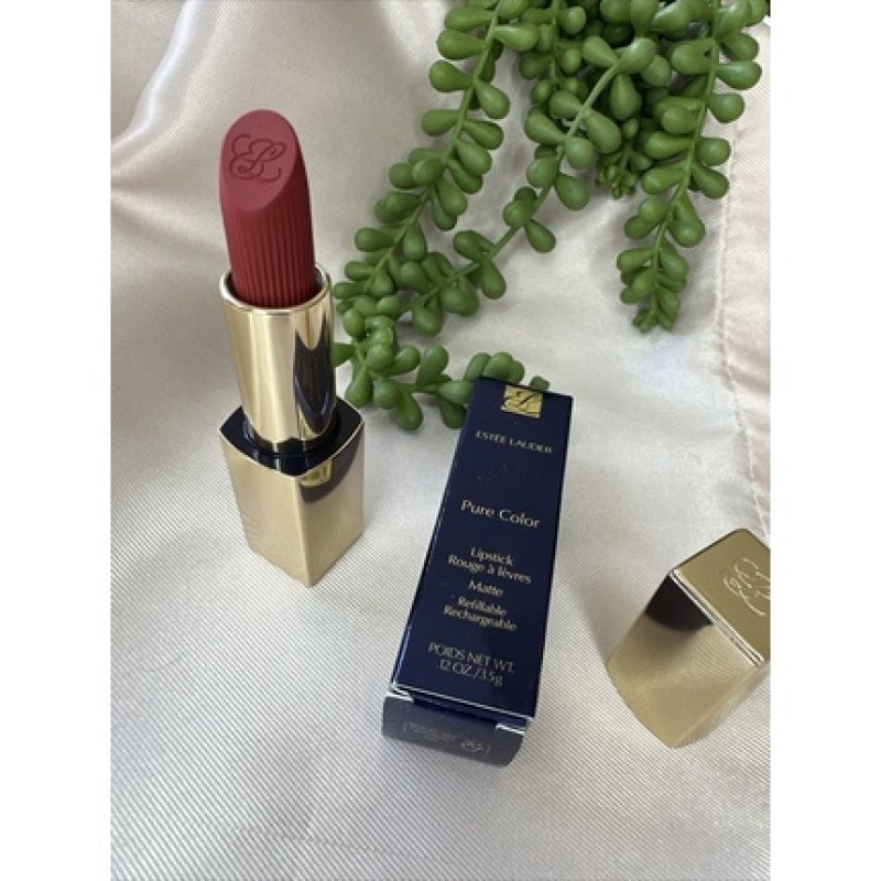 Estee Lauder Pure Color Matte Lipstick 662 Regelmacher Authentic Hard to Find