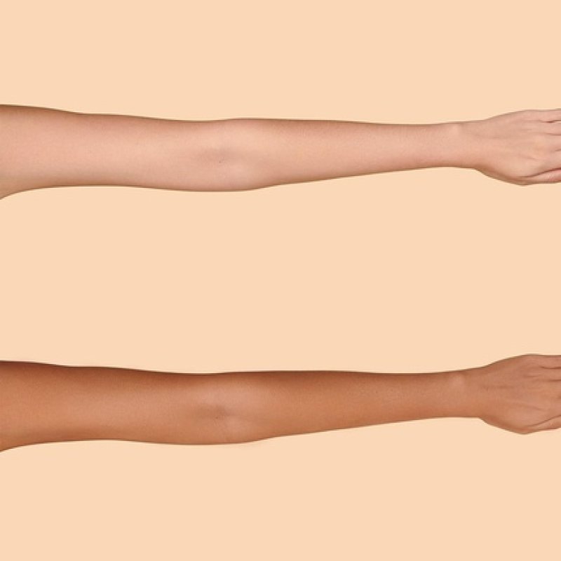 Isle of Paradise Dark Self-Tanning Water Spray 200 ml Bronze Body