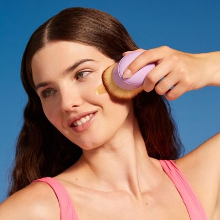 Isle of Paradise Shape and Glow Big Blending Brush