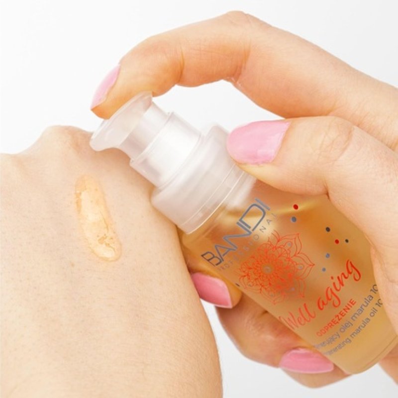 Natural Marula Face Oil for Hydrating, Nourishing, and Regenerating Skin