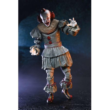 BIENVENUE A DERRY - Pennywise - Ultimate Figurine 17cm