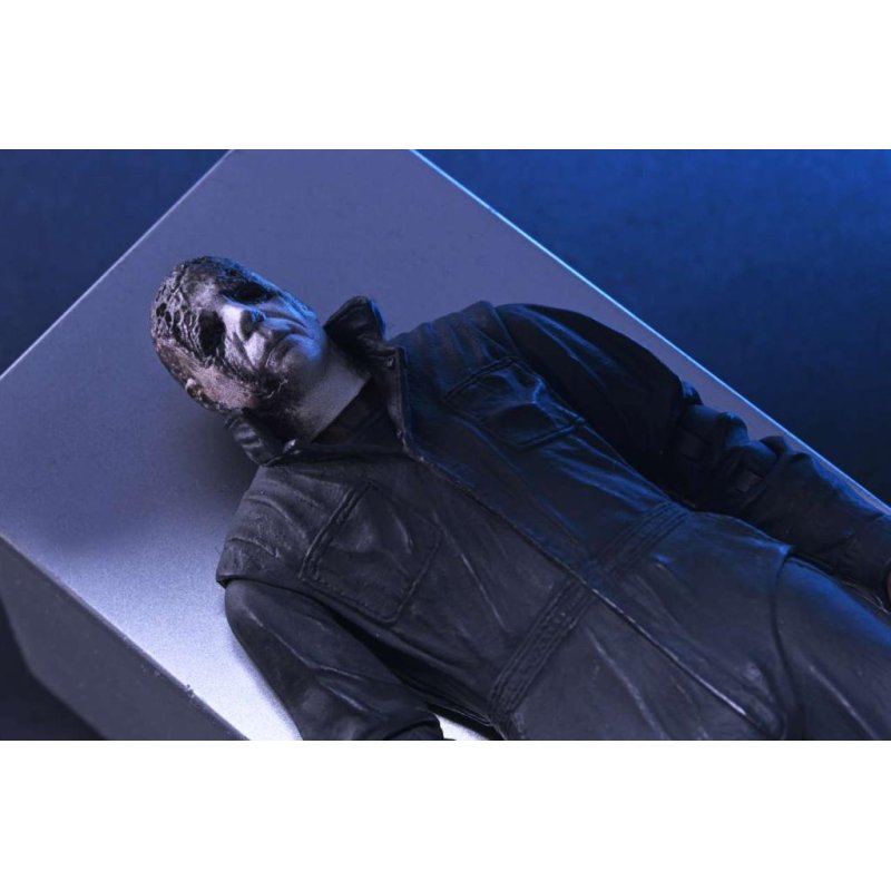 HALLOWEEN RESURRECTION - Michael Myers - Ultimate Figurine 17cm