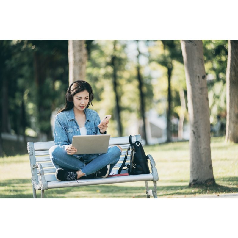 H1050 EQ Bluetooth On-Ear Headset