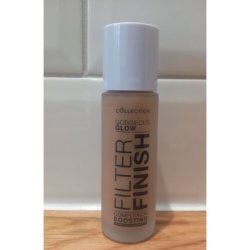 Collection Gorgeous Glow Complexion Boosting Primer & Illuminator Fair Medium