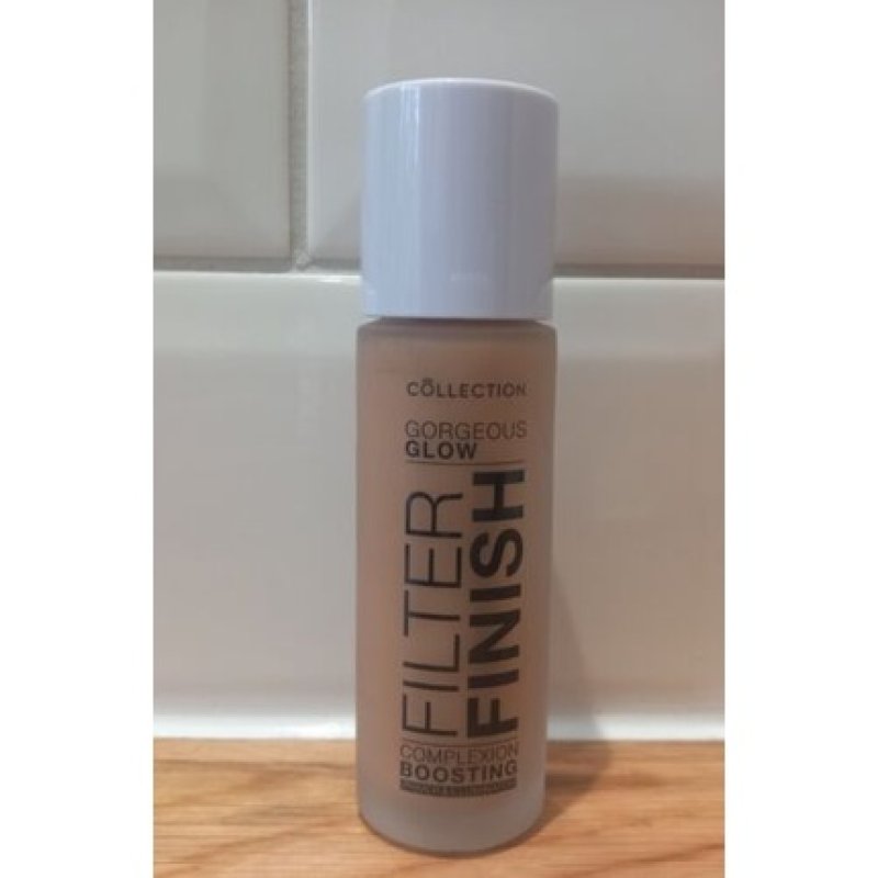 Collection Gorgeous Glow Complexion Boosting Primer & Illuminator Fair Medium