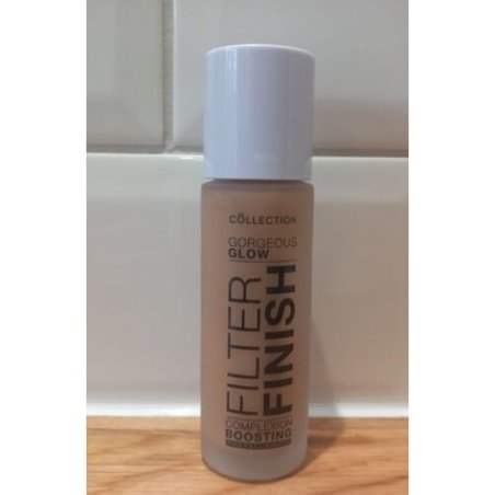 Collection Gorgeous Glow Complexion Boosting Primer & Illuminator Fair Medium