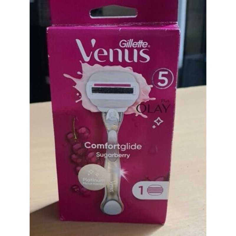 Gillette Venus Comfortglide Sugarberry Scent with Olay Platinum Grip