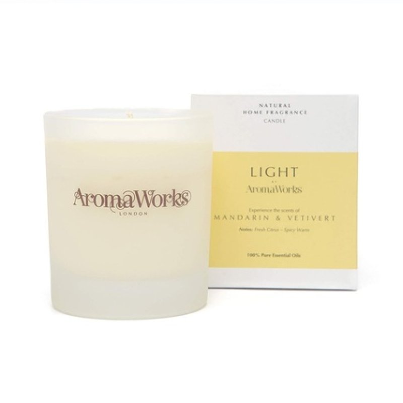 Aromaworks - Light Candle - Mandarin And Vetivert - Natural Home Fragrance