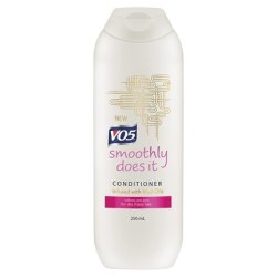 VO5 Smoothly Does it Conditioner 250ml by OV