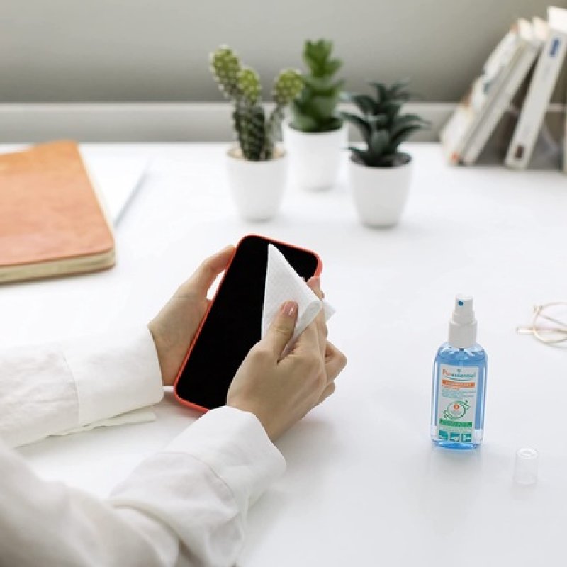 Puressentiel Antibacterial Lotion Spray with 3 Essential Oils 25ml