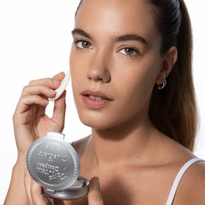 T-LeClerc Compact Powder Foundation 03 Almond 9g - Matte Effect for Normal, Oily Skin