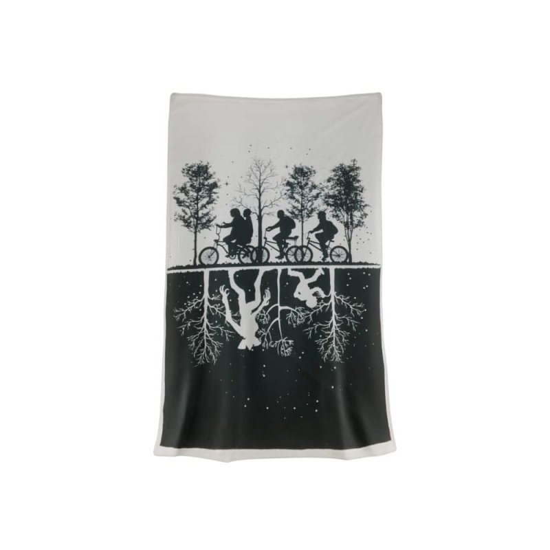 Stranger Things Throw Blanket Black & White 100 x 150 cm