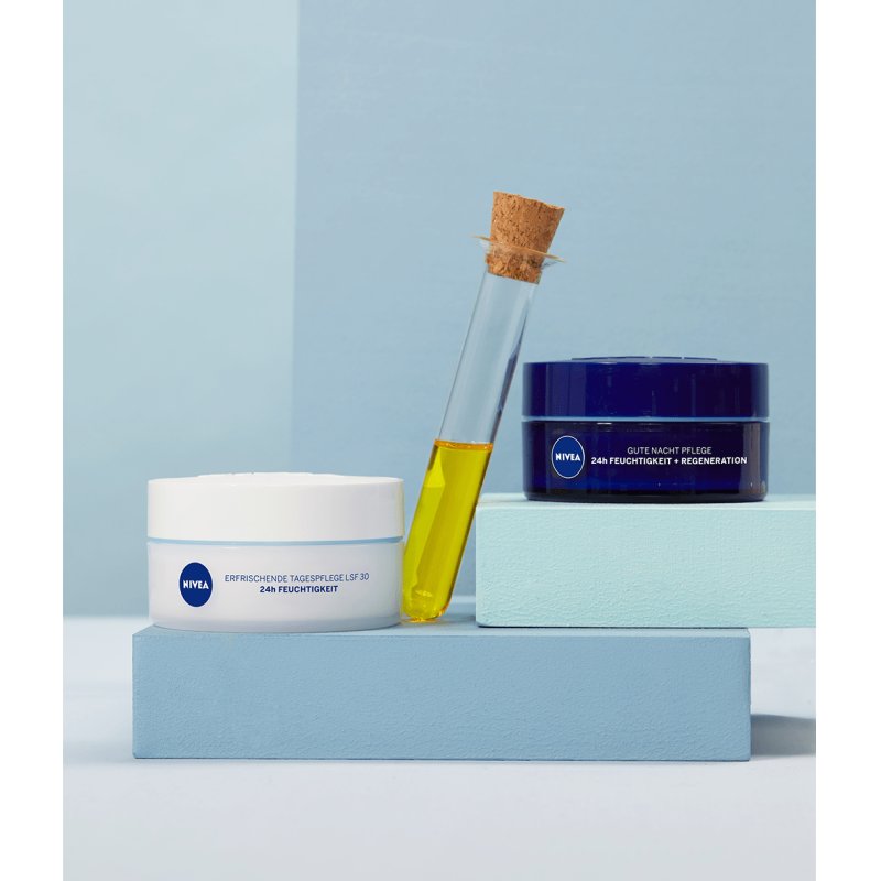 NIVEA Refreshing Day Care 24h Moisture SPF30 Day & night cream Face 50 ml