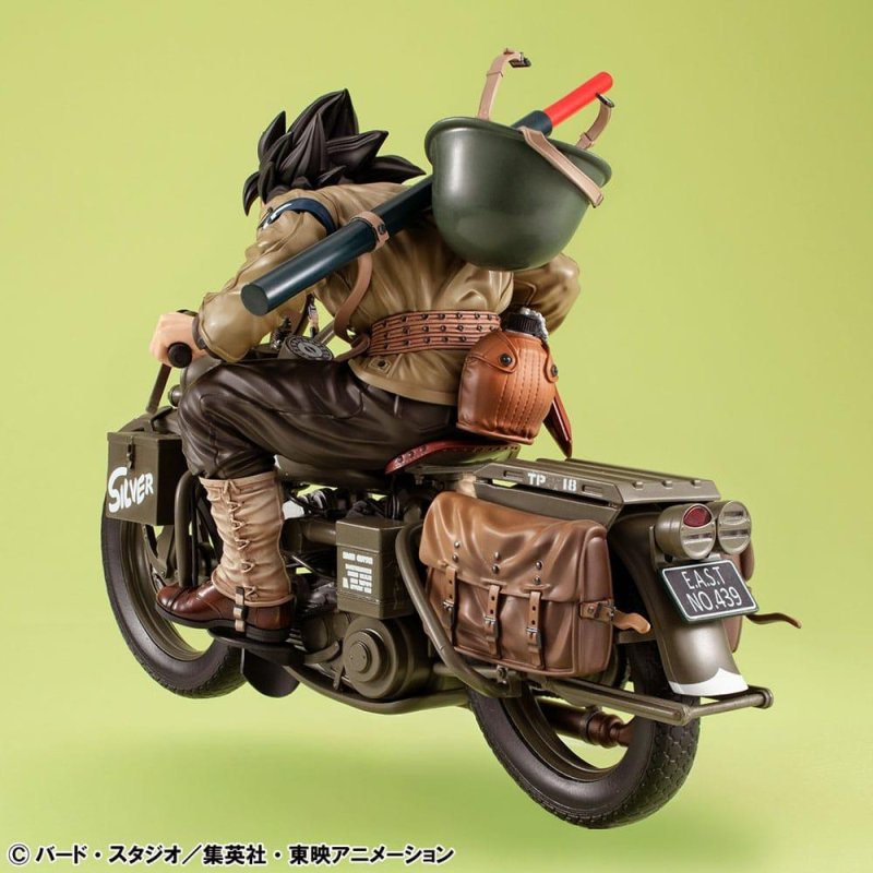DRAGON BALL Z - Son Goku & Moto - Statuette Desktop Real McCoy 18cm
