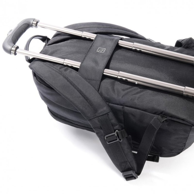 Tucano CENTRO PACK 39.6 cm (15.6") Backpack case Black