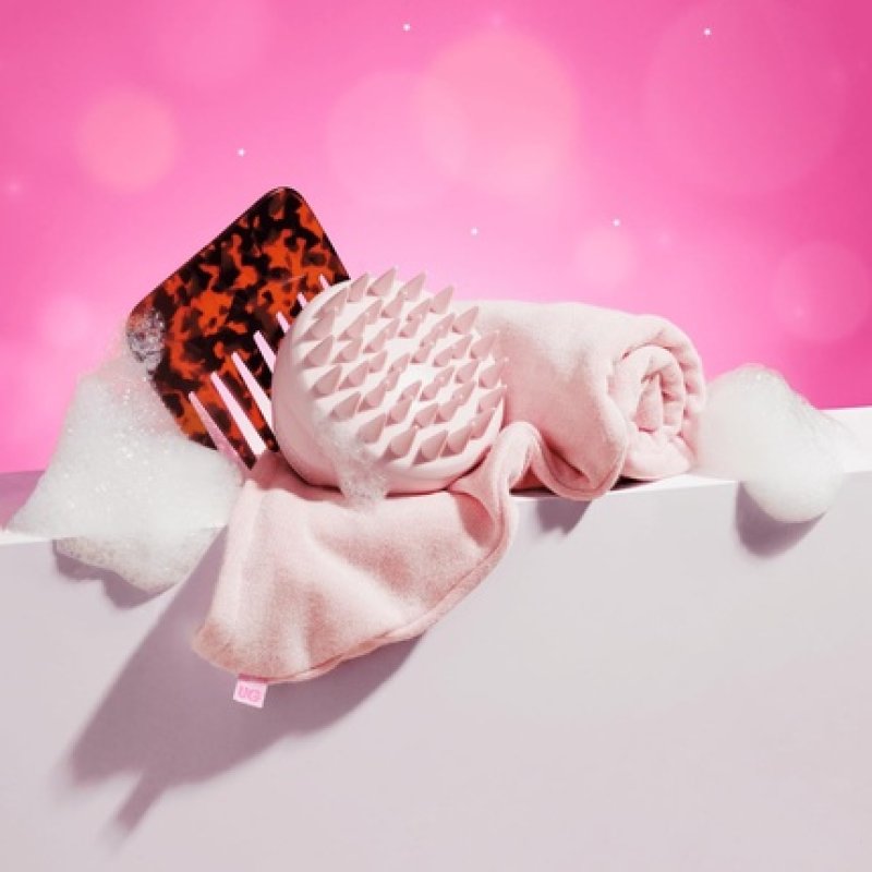 Umberto Giannini Wash Day Hair Accessory Set with Scalp Massager and Scrub