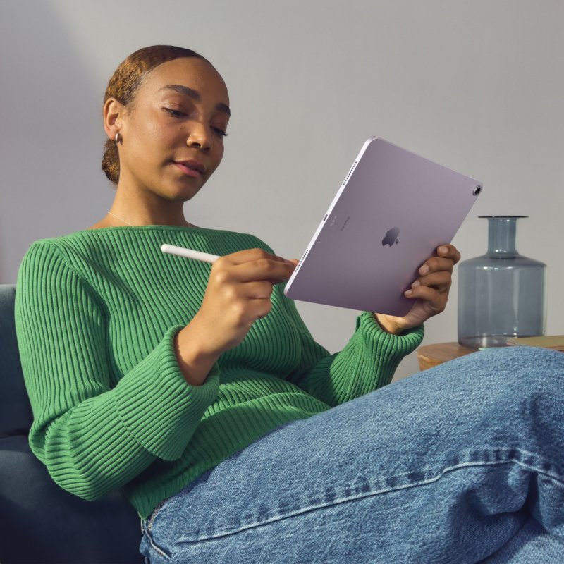 Apple iPad Air 5G Apple M TD-LTE & FDD-LTE 1 TB 33 cm (13 ) 8 GB Wi-Fi 6E (802.11ax) iPadOS 17 Purple