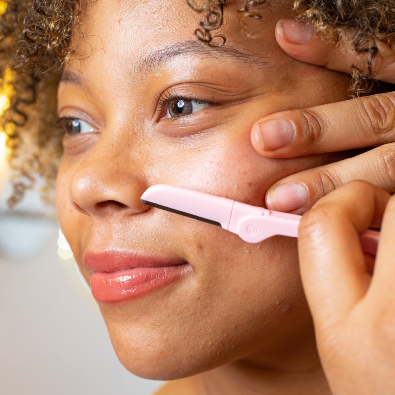 Magnitone London Browz That Eyebrow Shaping & Dermaplane Razor Pink 3pk Eyebrow Shaping And Dermaplaning Razors In Pink