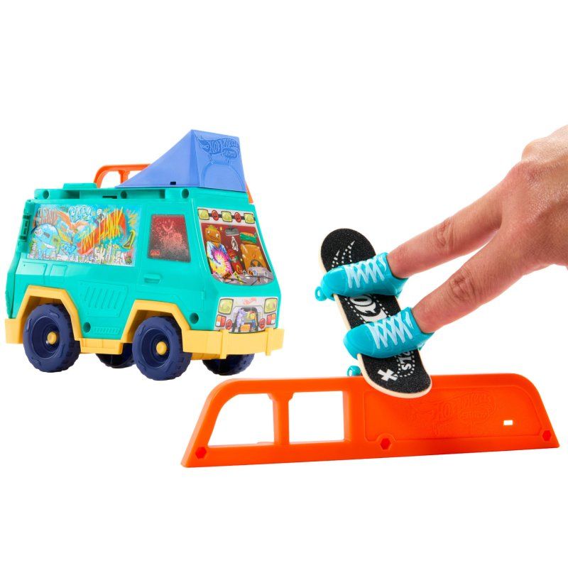 Hot Wheels Skate Tony Hawk Skate Van Playset with Exclusive Fingerboard & Removable Skate Shoes
