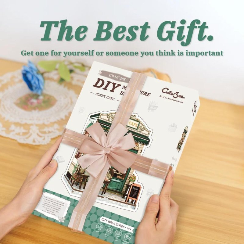 MINIATURE HOUSE - DIY- Café Sunny - 233pc Eclairage LED