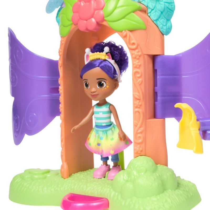 Gabby's Dollhouse Fairylandia, Fairy Magic Reveal Playset with Transforming Feature and Dollhouse Accessories, Kids