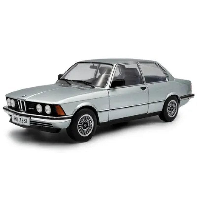 BMW 1/18 E21 Saphir 1980