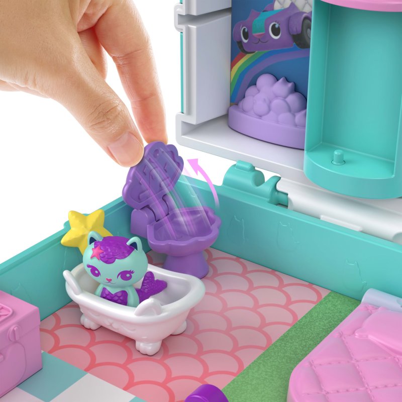 Polly Pocket Micro Dolls and Playset, Gabby’s Dollhouse Compact with 9 Accessories & Pet Cat Friends