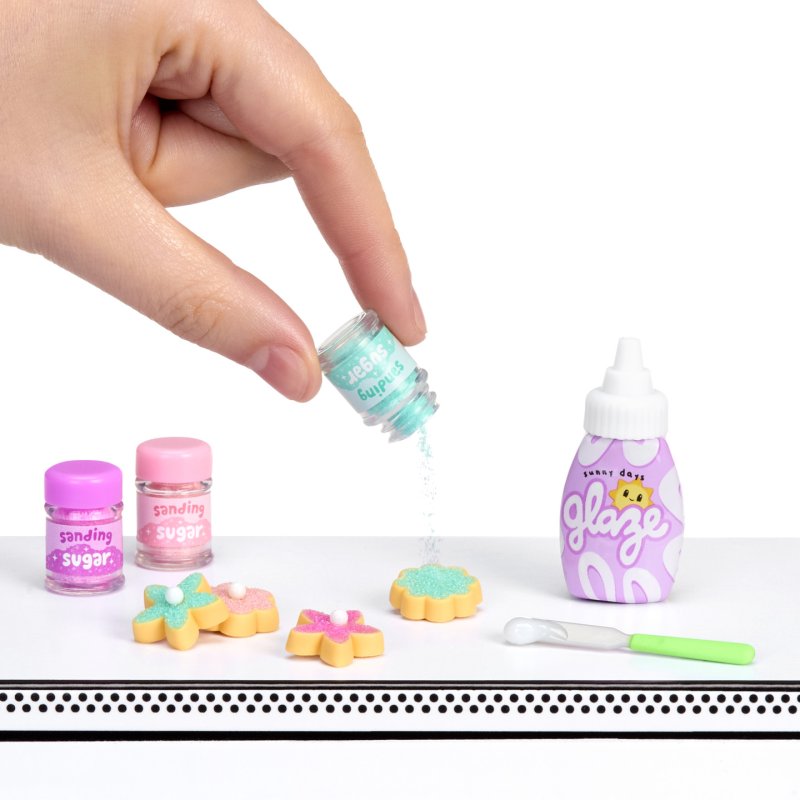 MGA's Miniverse - Make It Mini SpringTheme in PDQ