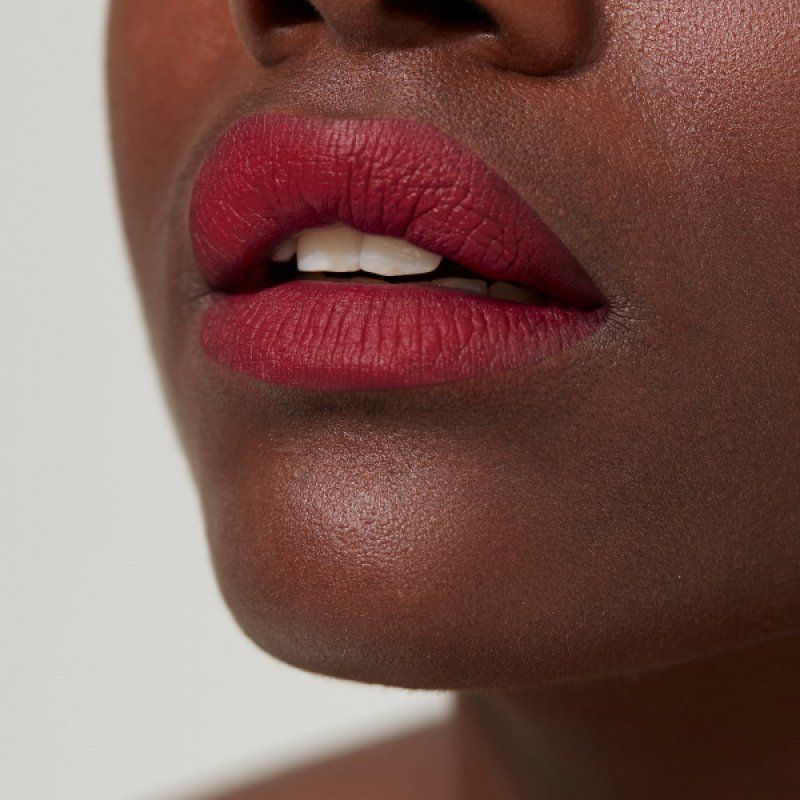 Velvet Touch Lipstick 007 Matte Cherry 4g