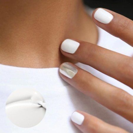 Manucurist Green Snow White Nail Polish - Natural Classic 9-Free