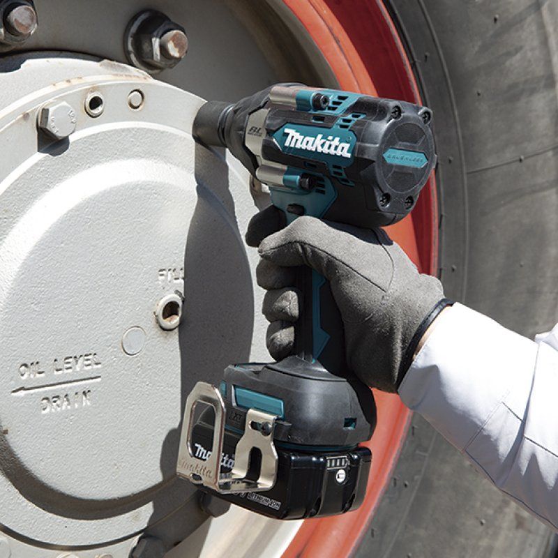 Makita DTW700RTJ not categorized