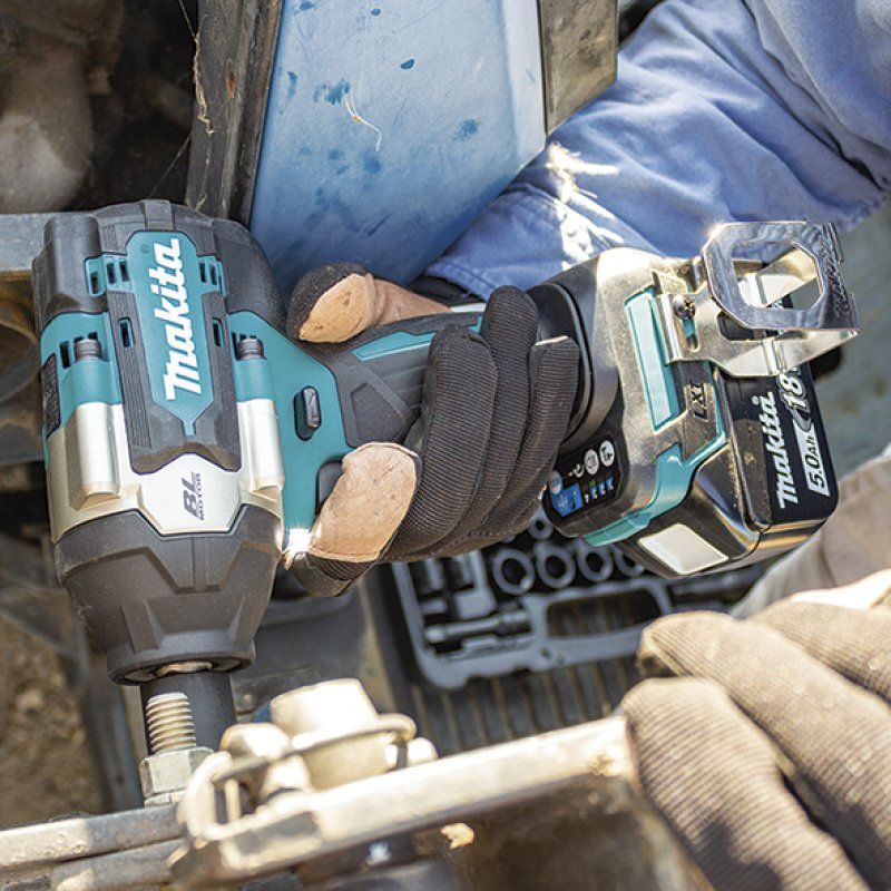 Makita DTW700RTJ non classé