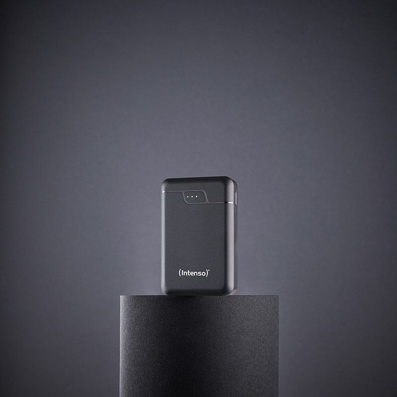 Intenso B10000 – 10,000 mAh Power Bank, portable external battery, USB-C & 2× USB-A, LED status indicator, tested in