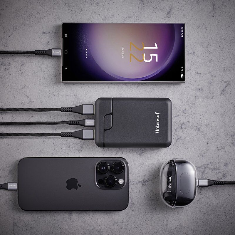 Intenso B10000 – 10,000 mAh Power Bank, portable external battery, USB-C & 2× USB-A, LED status indicator, tested in