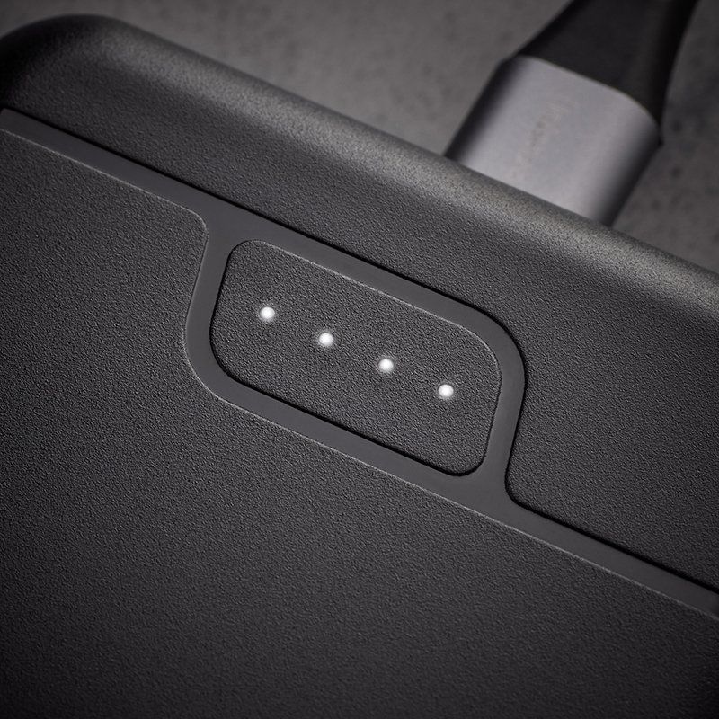 Intenso B10000 – 10,000 mAh Power Bank, portable external battery, USB-C & 2× USB-A, LED status indicator, tested in