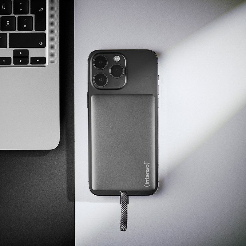 Intenso Powerbank MC10000 avec câble USB-C intégré et dos magnétique, 10 000 mAh, 20 watts